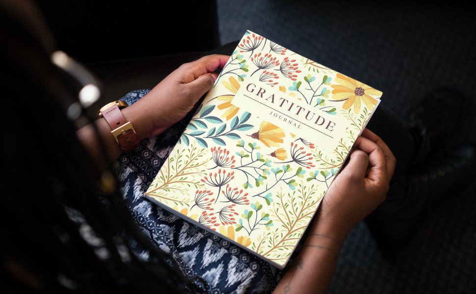 Gratitude Journal for Women: A NOTEBOOK FOR SELF-CARE, GRATITUDE AND RENEWAL OF JOY! (6x9 inches, 100+ pages)